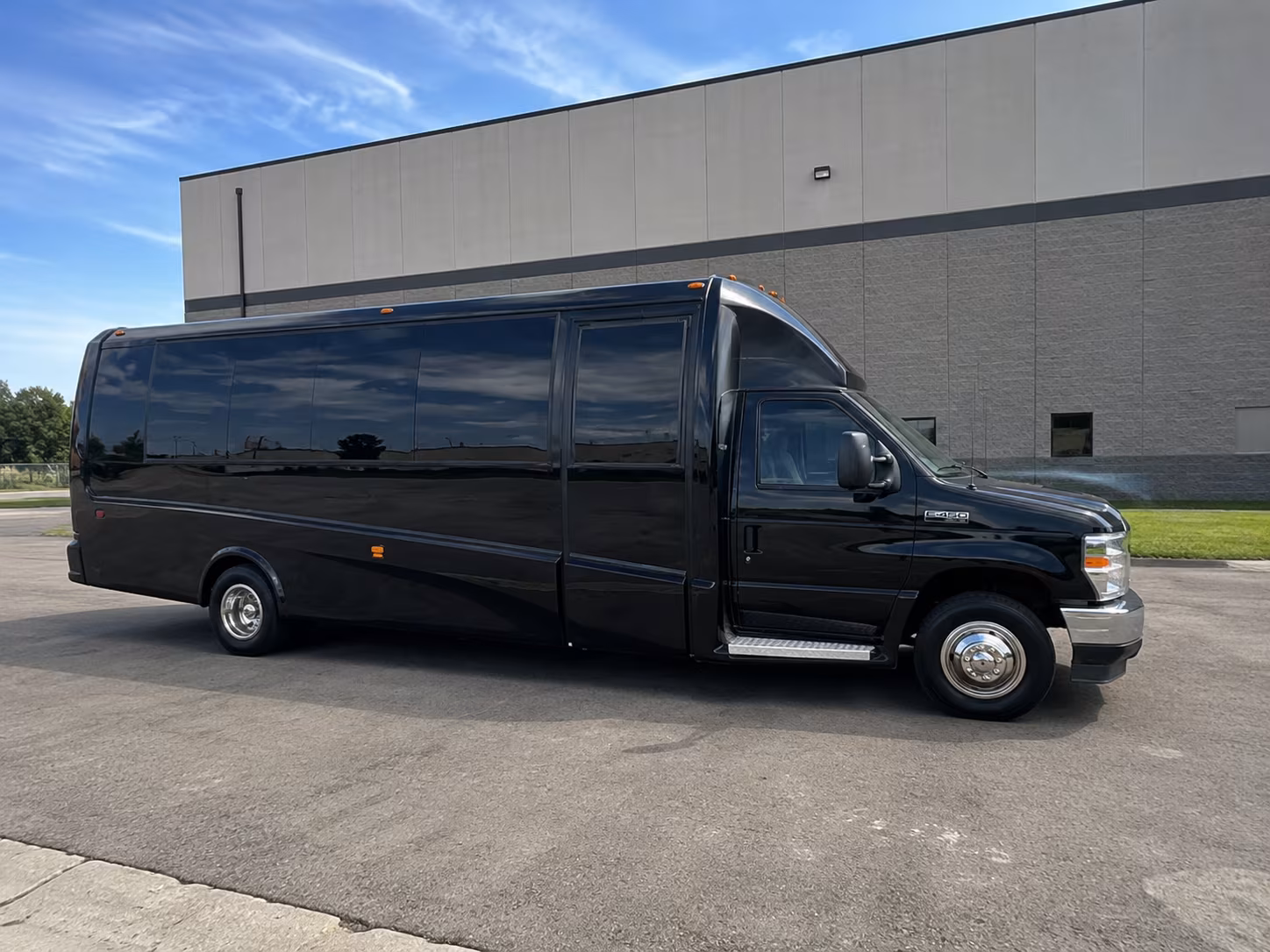eden prairie bus rentals for large group concert nights out