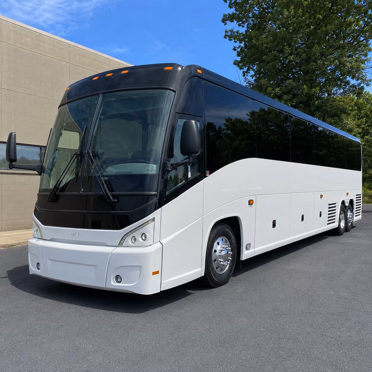 shuttle buses for conference groups flying into msp from eden prairie hotels