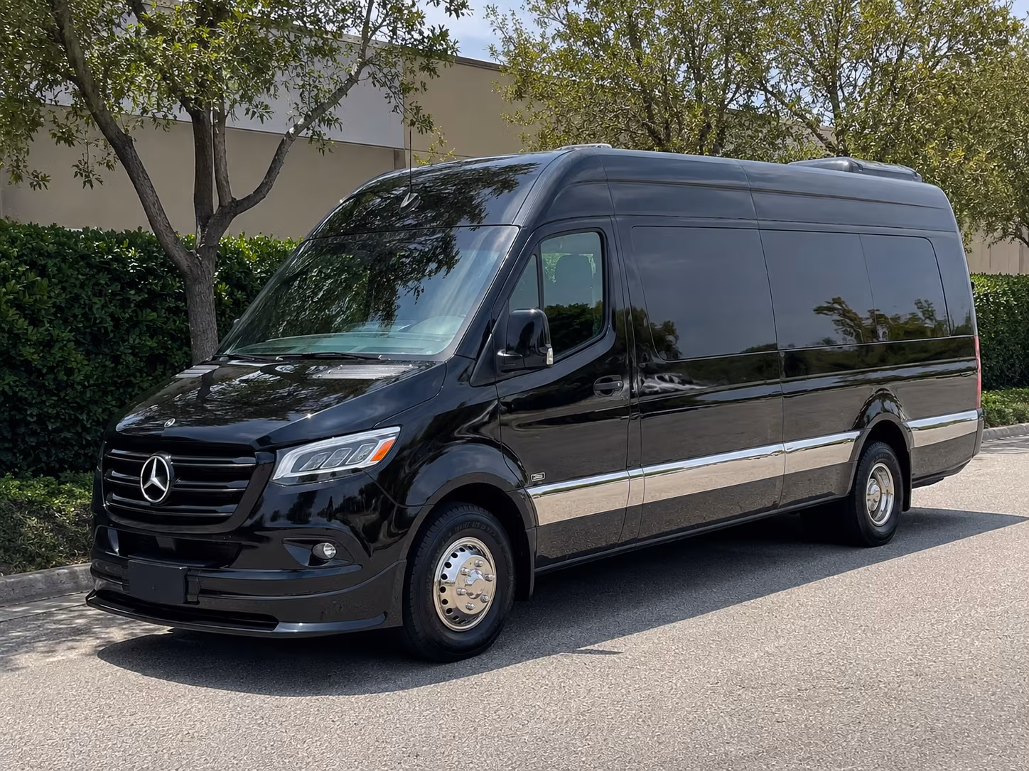 sprinter vans and executive bus rentals for eden prairie corporate groups